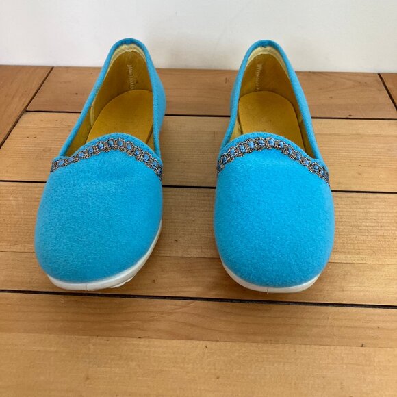Leisure Treads Blue Felt Slippers Women's Vintage House Shoes White Rubber Soles - Picture 2 of 7
